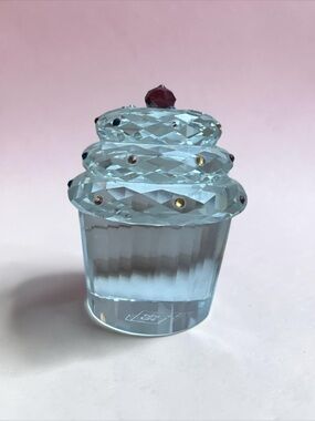 Simon Designs Crystal Cupcake Figurine with Rhinestone Accents Home Decor Gift